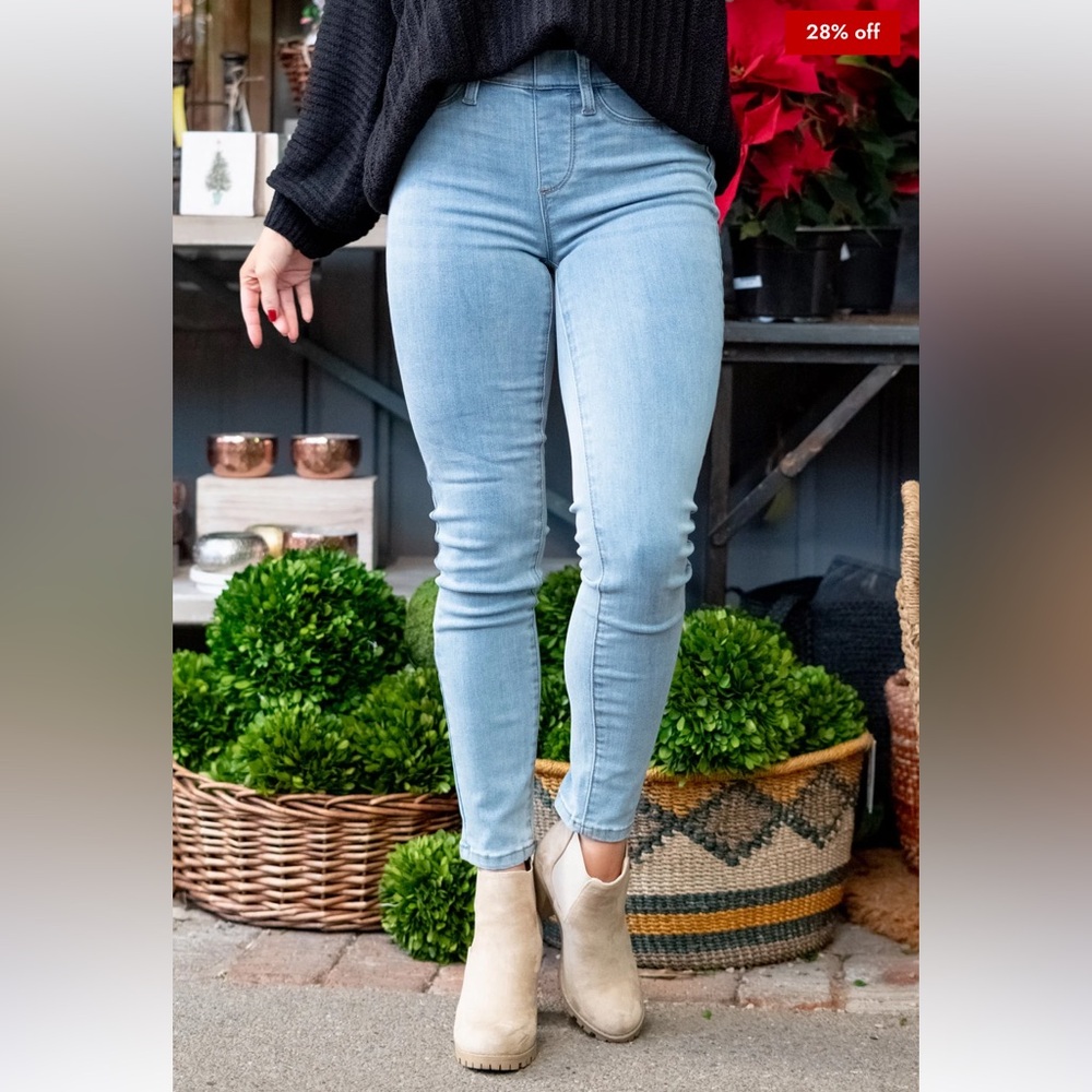 NWT Judy blue mid-rise skinny fit pull-on jeans in sz 11/30 - Picture 4 of 14
